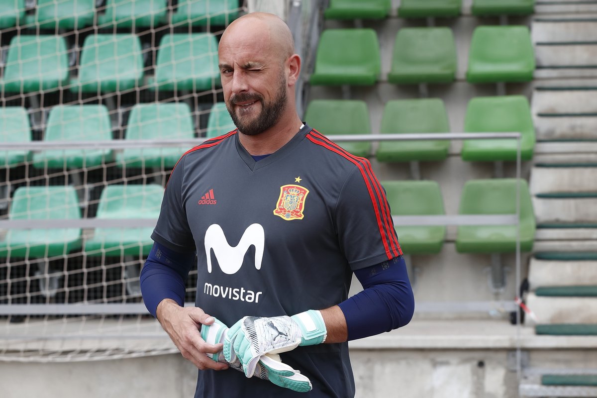No More Adidas Spain Reserve Goalkeeper Pepe Reina Switches Boot